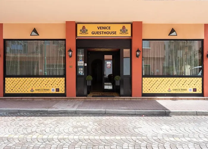 Pensionat Camelia Venice 3*