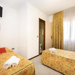 Гостевой дом Camelia Venice Местре