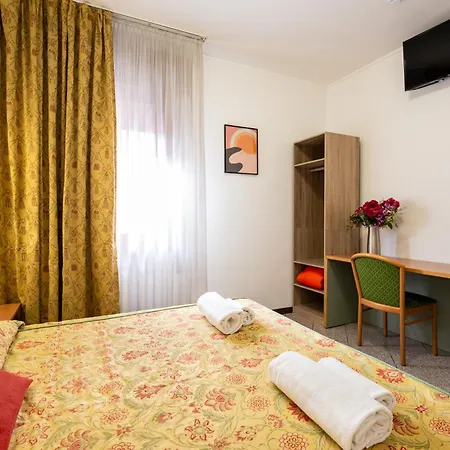 Camelia Venice Guest house 3*